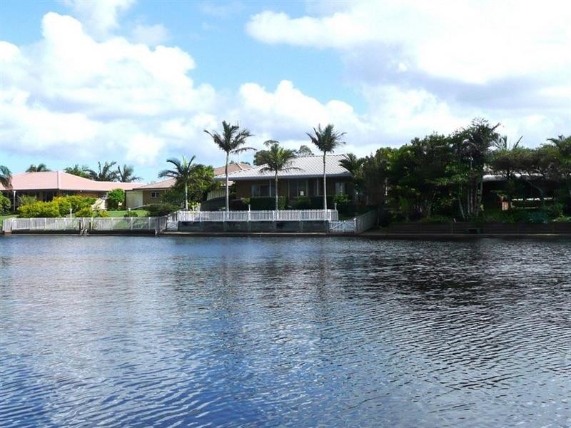 69 Andrew Avenue, Pottsville NSW 2489