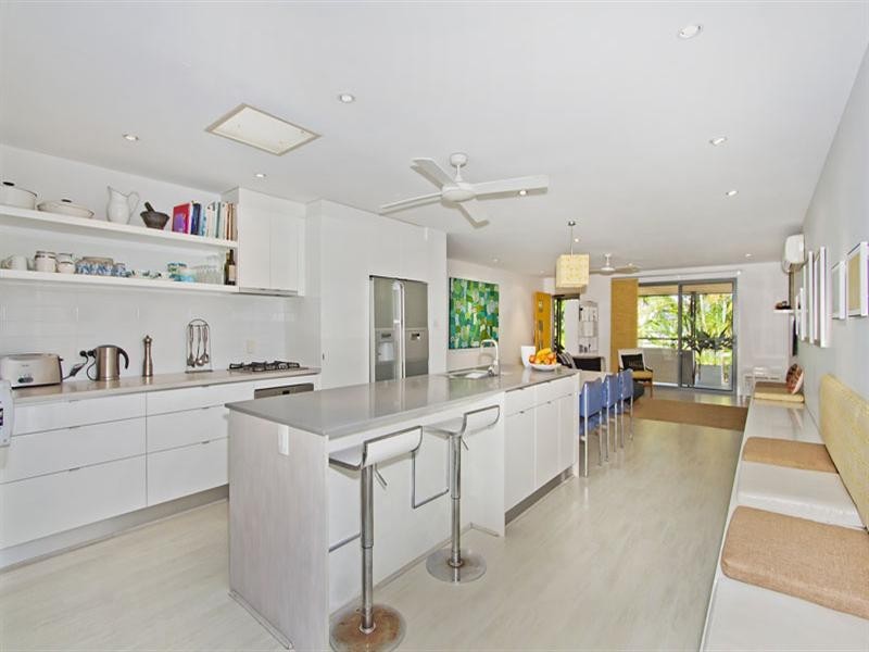 37 Tamarind Avenue, Cabarita Beach NSW 2488