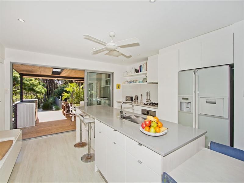 37 Tamarind Avenue, Cabarita Beach NSW 2488