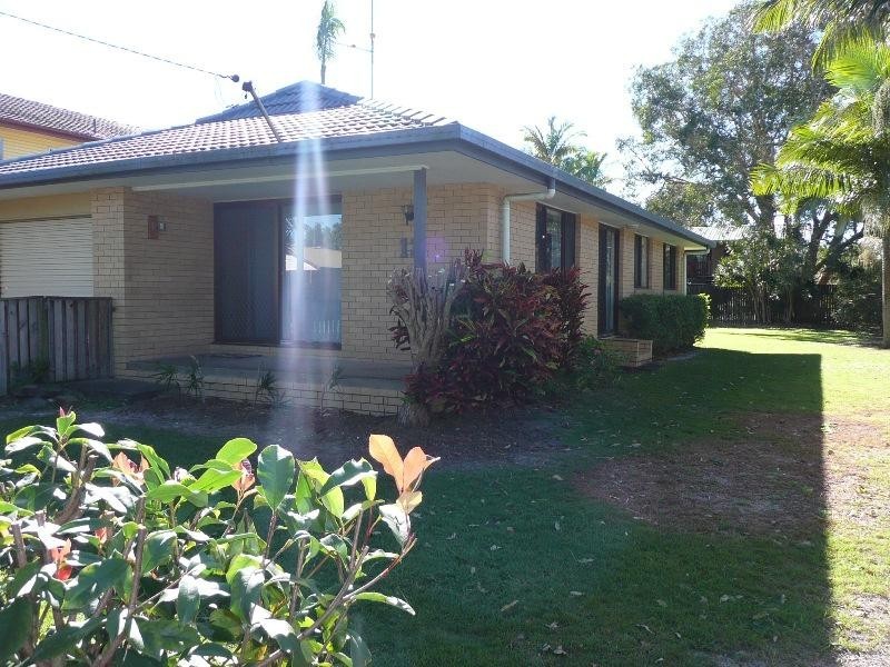 13 Rosewood Avenue, Cabarita Beach NSW 2488