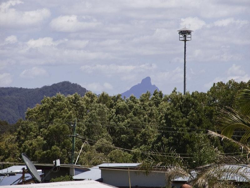 8 Surfside Crescent, Pottsville NSW 2489