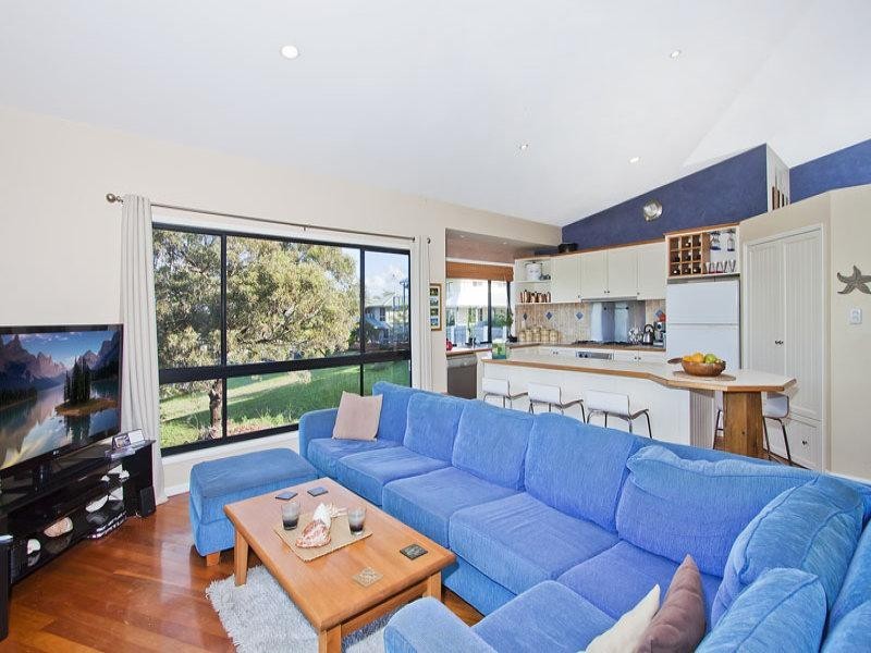 12 Roseash Court, Pottsville NSW 2489