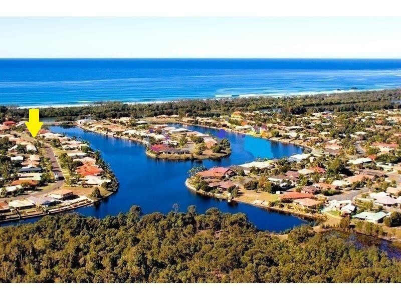 71 Andrew Avenue, Pottsville NSW 2489