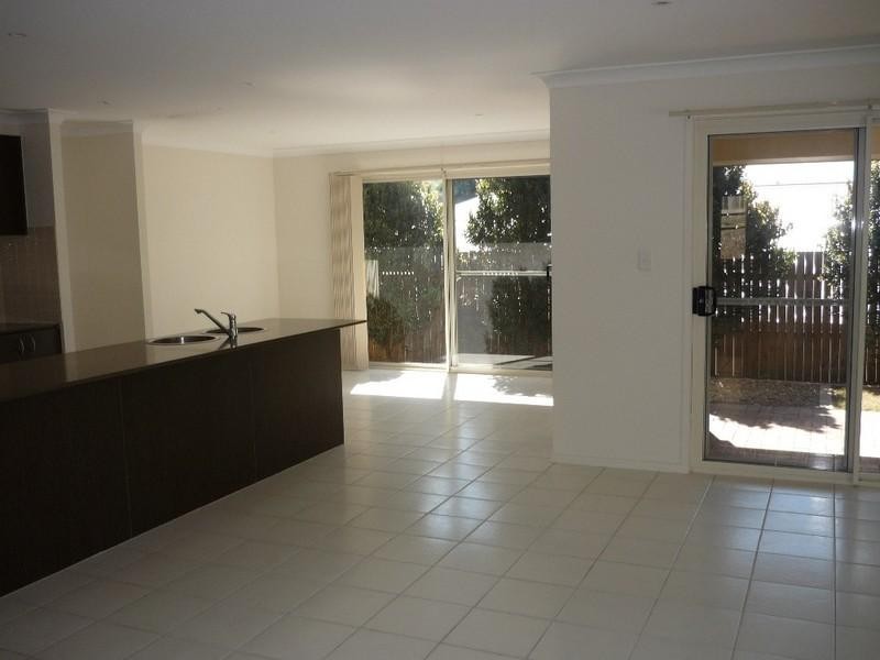 24 Craigs Way, Maudsland QLD 4210