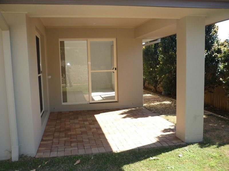 24 Craigs Way, Maudsland QLD 4210