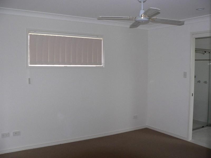 2/12 Duce Court, Upper Coomera QLD 4209