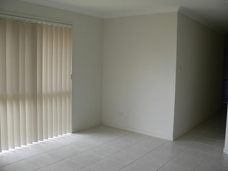 2/12 Duce Court, Upper Coomera QLD 4209