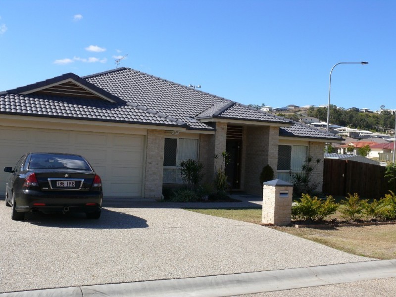 Pacific Pines QLD 4211