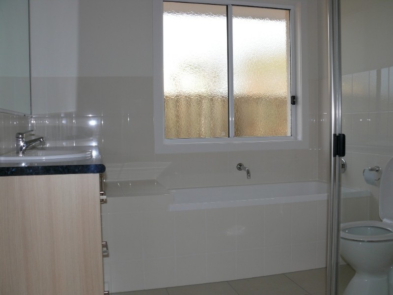 10 Cessna Street, Upper Coomera QLD 4209