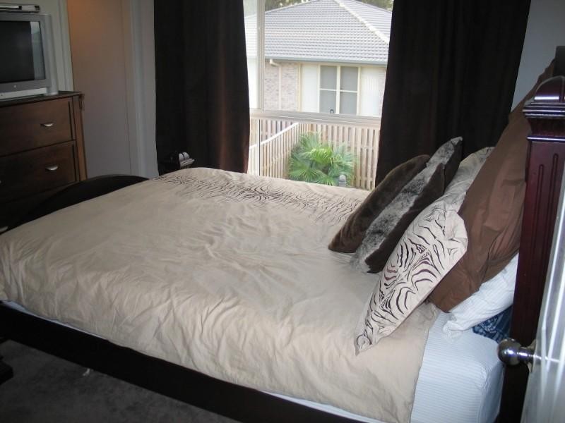 2/224 Billinghurst Crescent, Upper Coomera QLD 4209