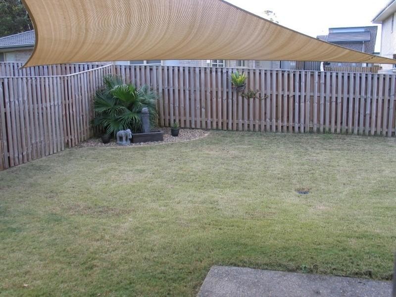 2/224 Billinghurst Crescent, Upper Coomera QLD 4209