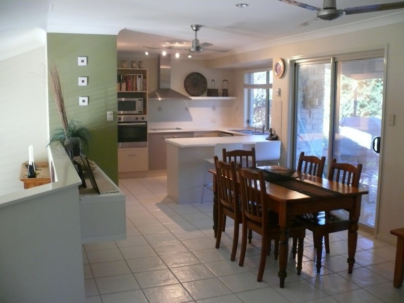 45 Greenway Drive, Maudsland QLD 4210