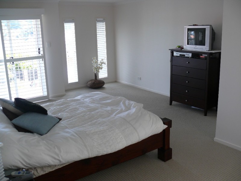 54 Brittany Drive, Oxenford QLD 4210