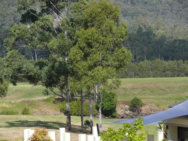 54 Brittany Drive, Oxenford QLD 4210