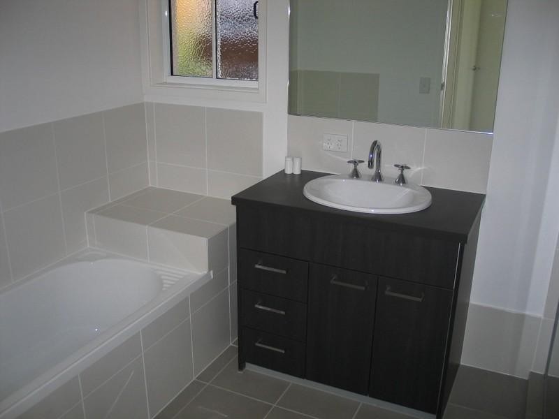 3 Silver Dawn Crescent, Maudsland QLD 4210