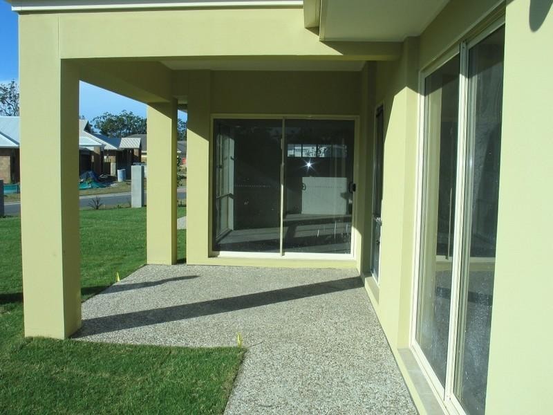 24 Berrimilla Lane, Coomera QLD 4209