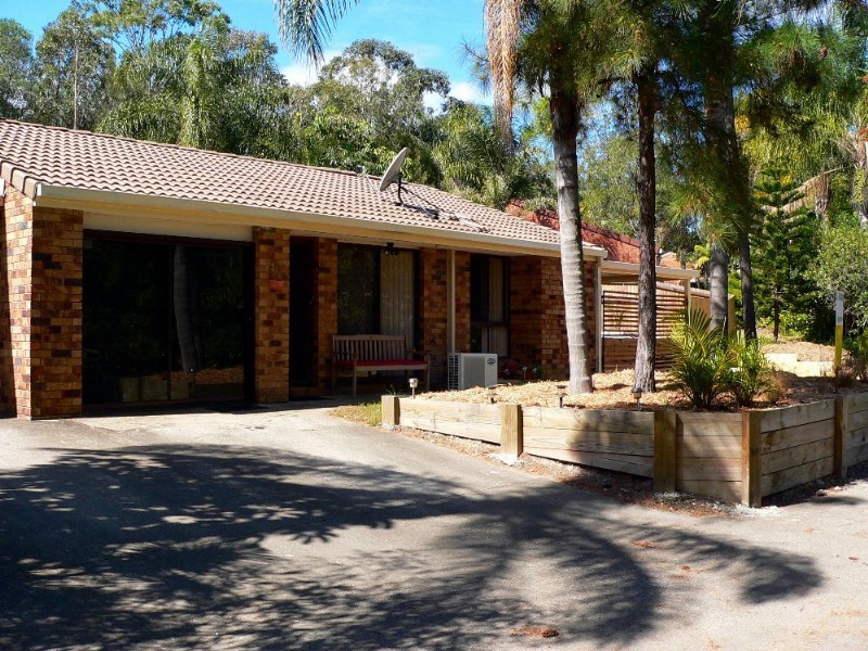 2/18 Columbia Court, Oxenford QLD 4210