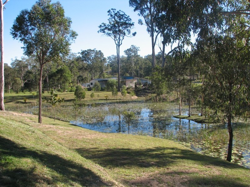 7 Crystal Springs Court, Maudsland QLD 4210