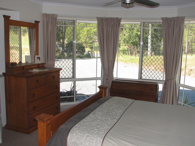 7 Crystal Springs Court, Maudsland QLD 4210