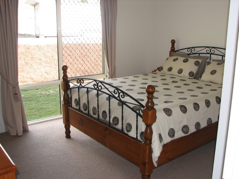 7 Crystal Springs Court, Maudsland QLD 4210