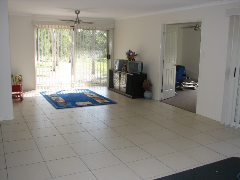 7 Crystal Springs Court, Maudsland QLD 4210