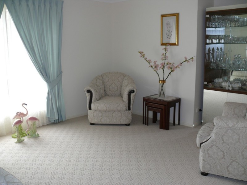 41 Carter Street, Pacific Pines QLD 4211