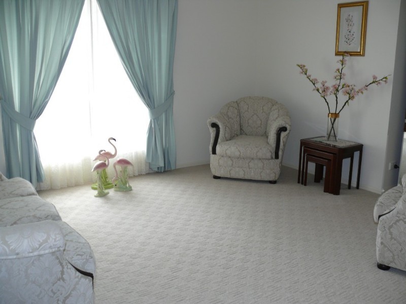 41 Carter Street, Pacific Pines QLD 4211