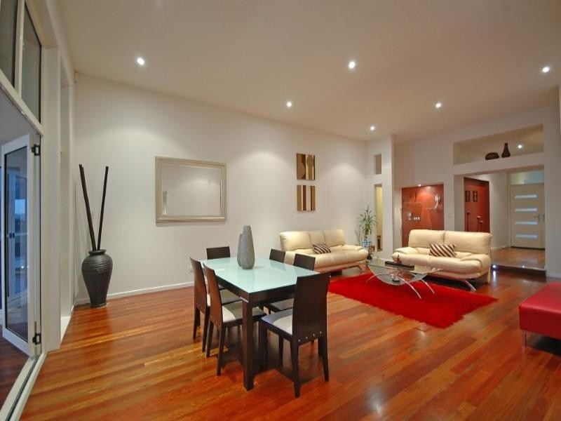 11 Princeton Street, Oxenford QLD 4210