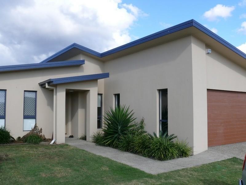 13 Angourie Crescent, Pacific Pines QLD 4211