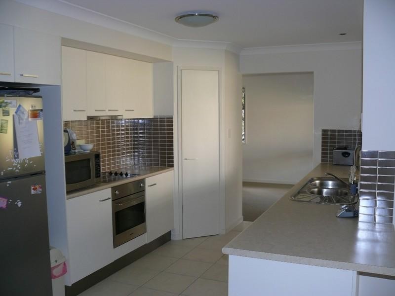 13 Angourie Crescent, Pacific Pines QLD 4211