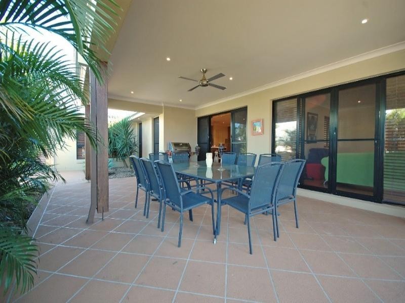 11 Sailaway Court, Coomera QLD 4209