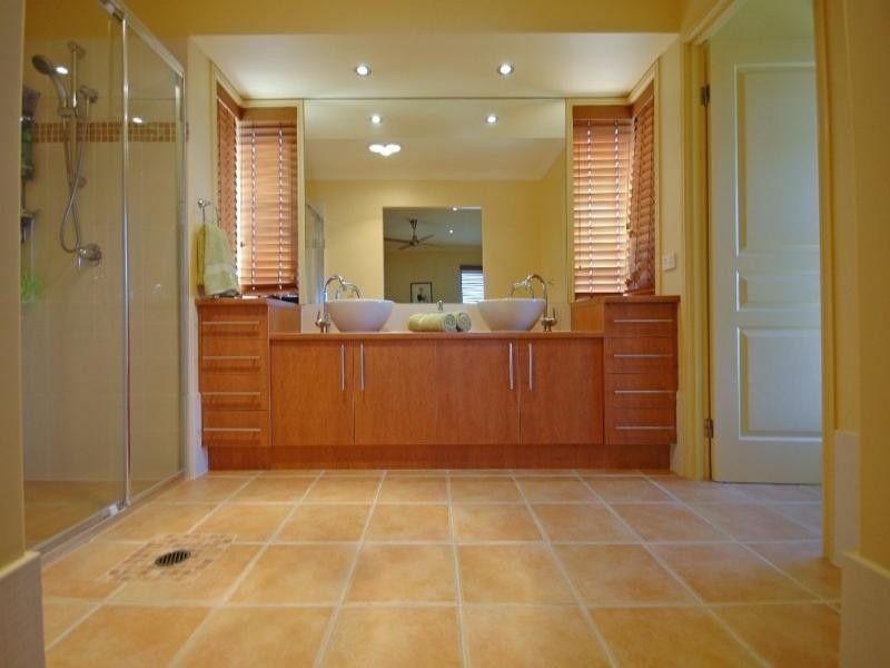 11 Sailaway Court, Coomera QLD 4209