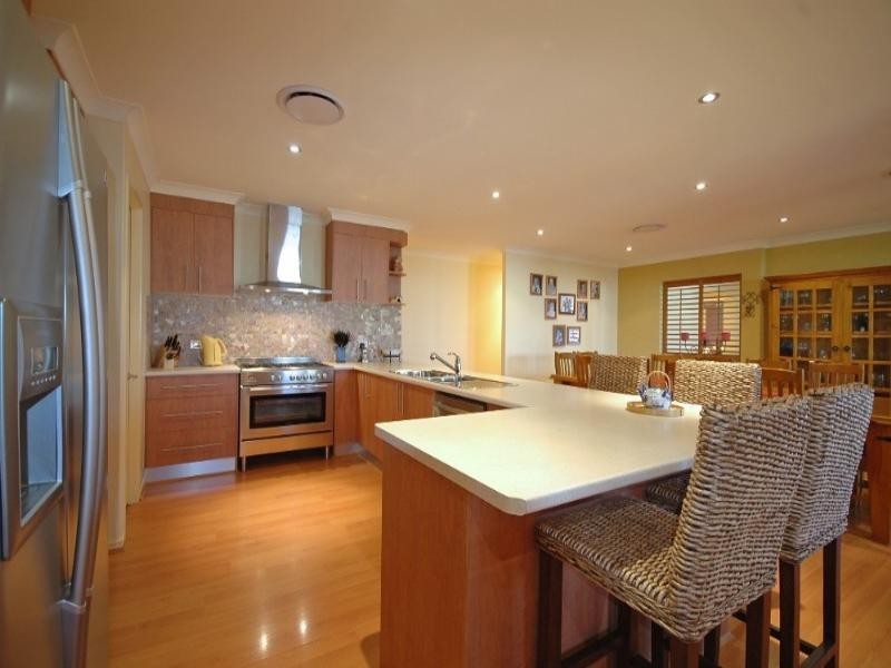 11 Sailaway Court, Coomera QLD 4209