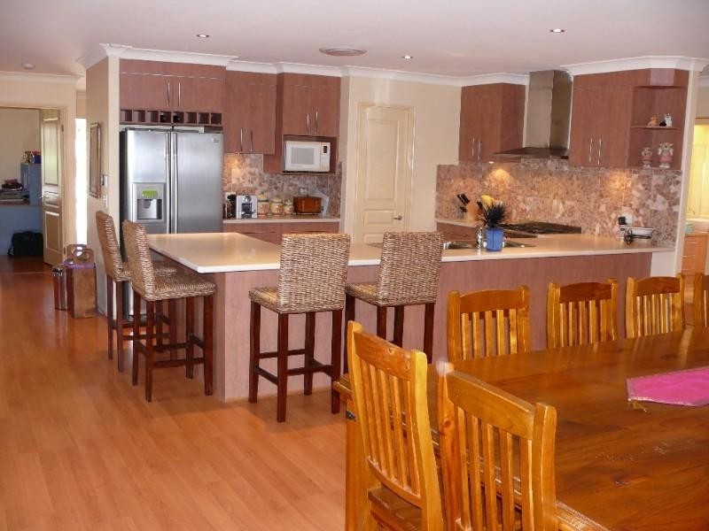 11 Sailaway Court, Coomera QLD 4209