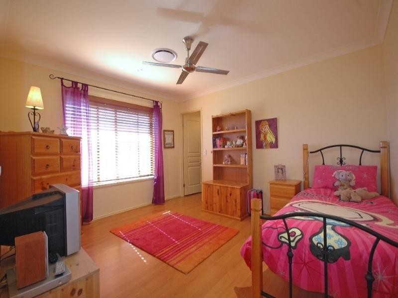 11 Sailaway Court, Coomera QLD 4209