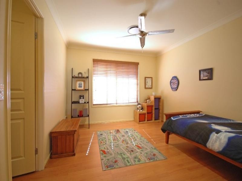 11 Sailaway Court, Coomera QLD 4209