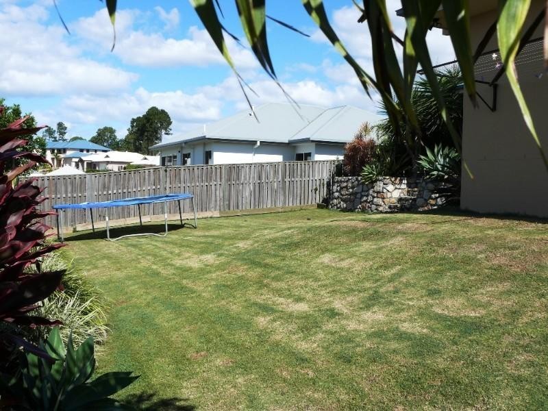 11 Sailaway Court, Coomera QLD 4209