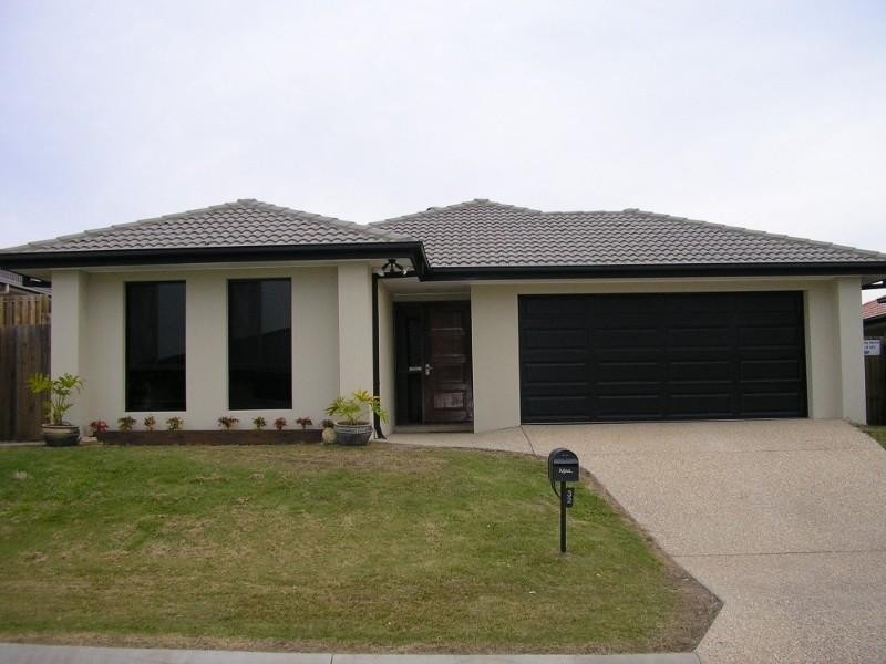 32 Blossom Street, Pimpama QLD 4209