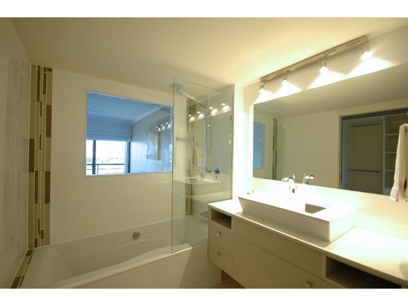 11/1 Peninsula Drive, Surfers Paradise QLD 4217