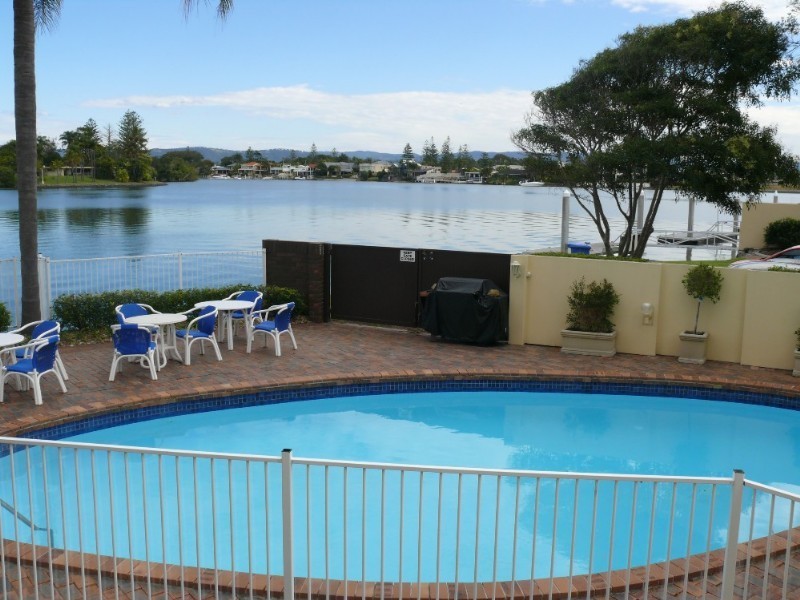 11/1 Peninsula Drive, Surfers Paradise QLD 4217