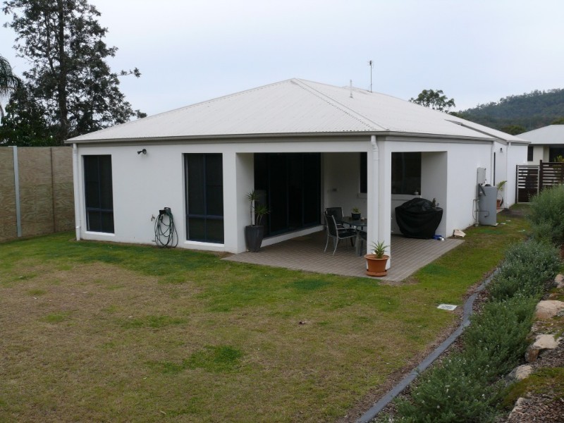 30 Silver Dawn Crescent, Oxenford QLD 4210