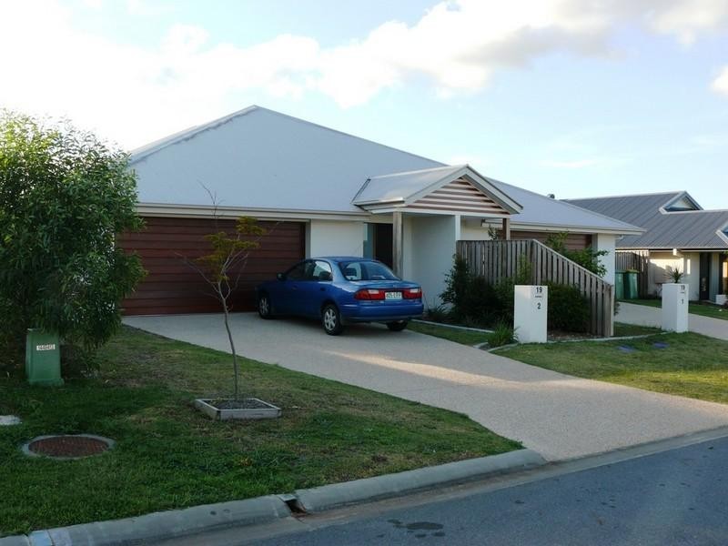 2/19 Conestoga Way, Upper Coomera QLD 4209