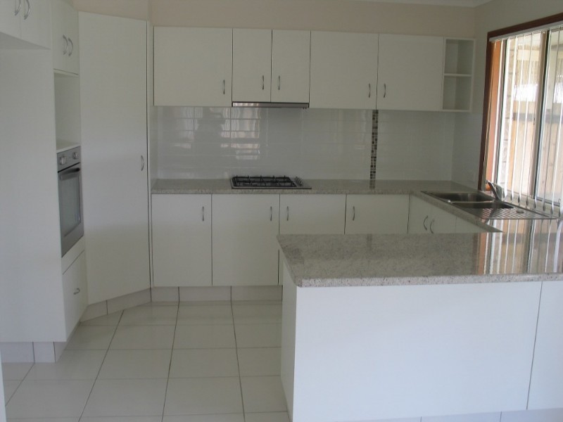 2/54 Blossom Street, Pimpama QLD 4209