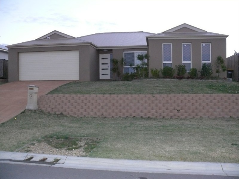 48 Codrington Circuit, Pacific Pines QLD 4211