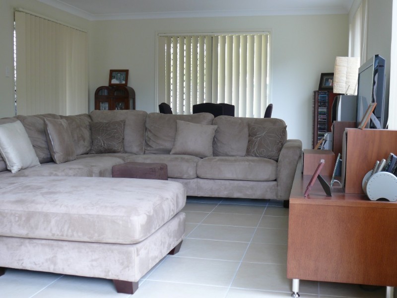 1/11 Lauren Grove, Upper Coomera QLD 4209