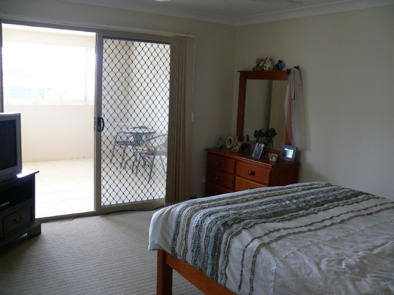 1/11 Lauren Grove, Upper Coomera QLD 4209