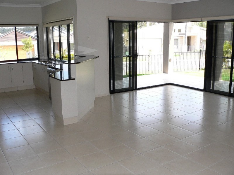 11 Nandina Court, Upper Coomera QLD 4209