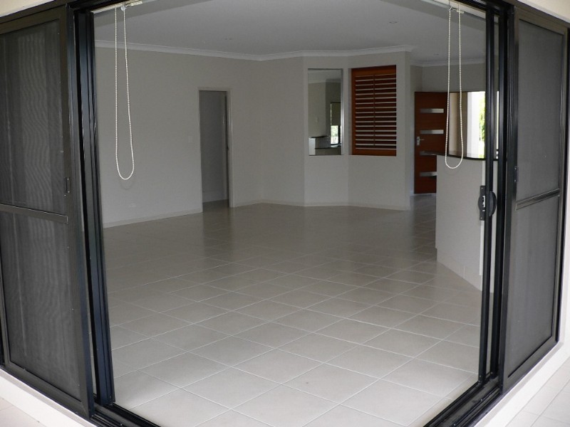 11 Nandina Court, Upper Coomera QLD 4209