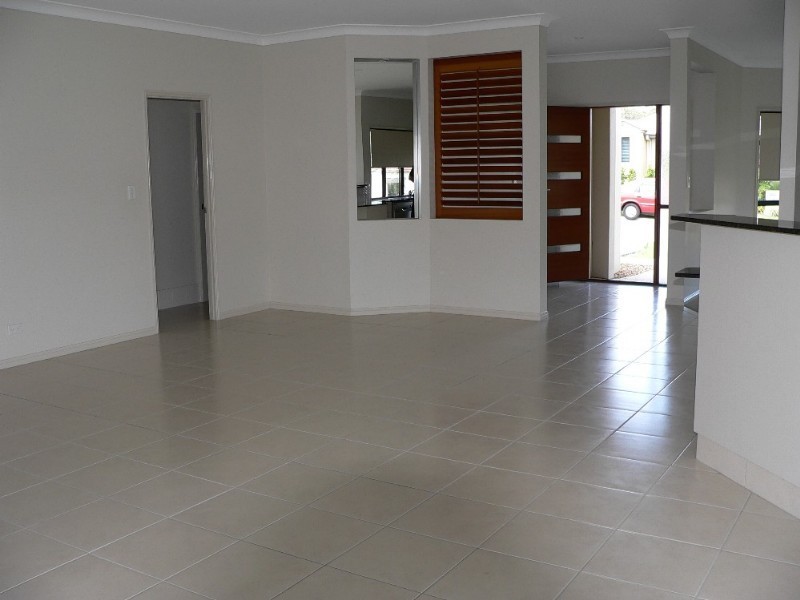 11 Nandina Court, Upper Coomera QLD 4209