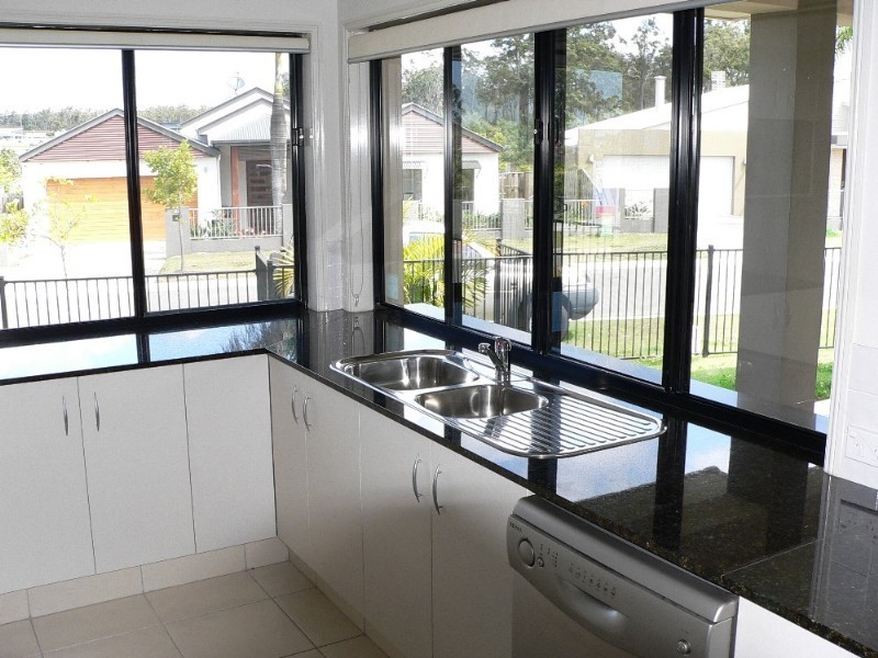 11 Nandina Court, Upper Coomera QLD 4209